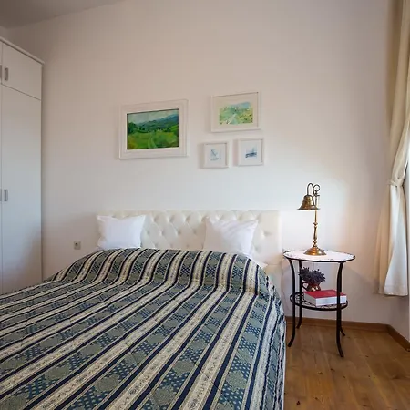 Frankopan Apartman *